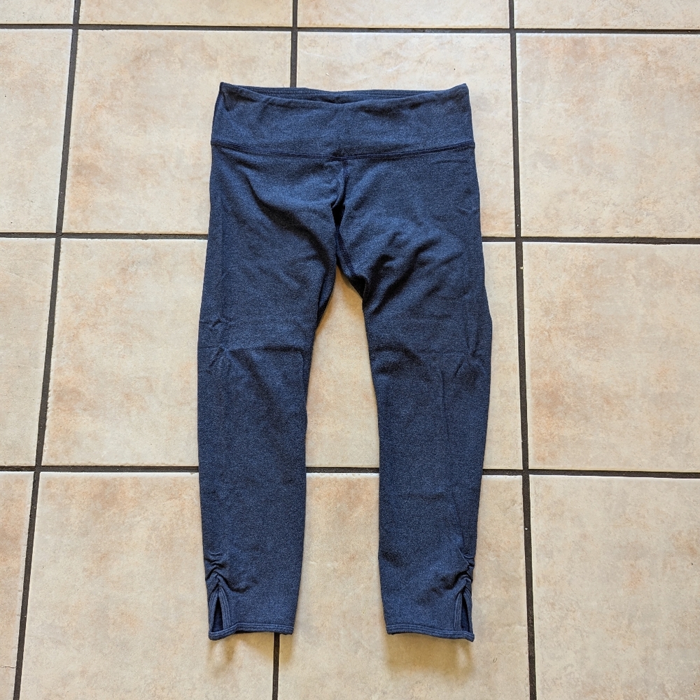 Lululemon Dhanurasana Crop II